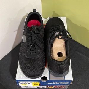 Skechers Work black sneakers Sz 8